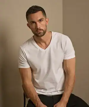 Men's white V-neck T-shirt for casual wear and printing.