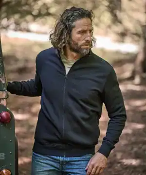 Full-zip fleece cardigan suitable for outdoor wear and branding.