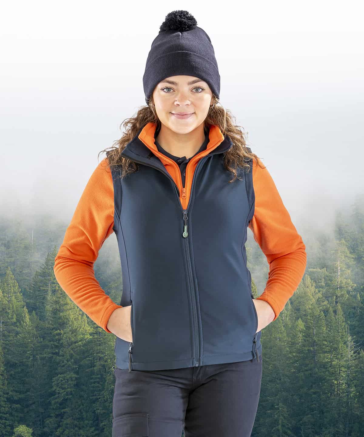 Softshell bodywarmer with custom embroidery and printing options for women. Perfect for outdoor acti.
