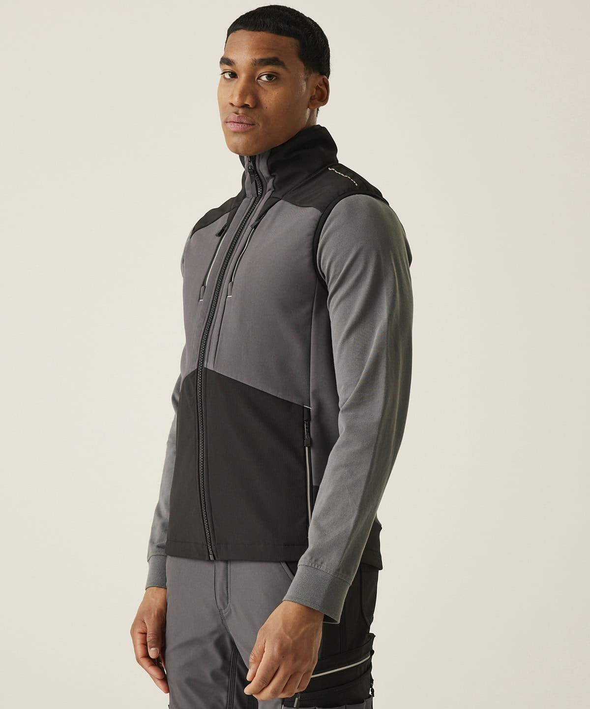 Performance 4-Tex stretch softshell jacket with embroidery and printing options. Perfect for outdoor.